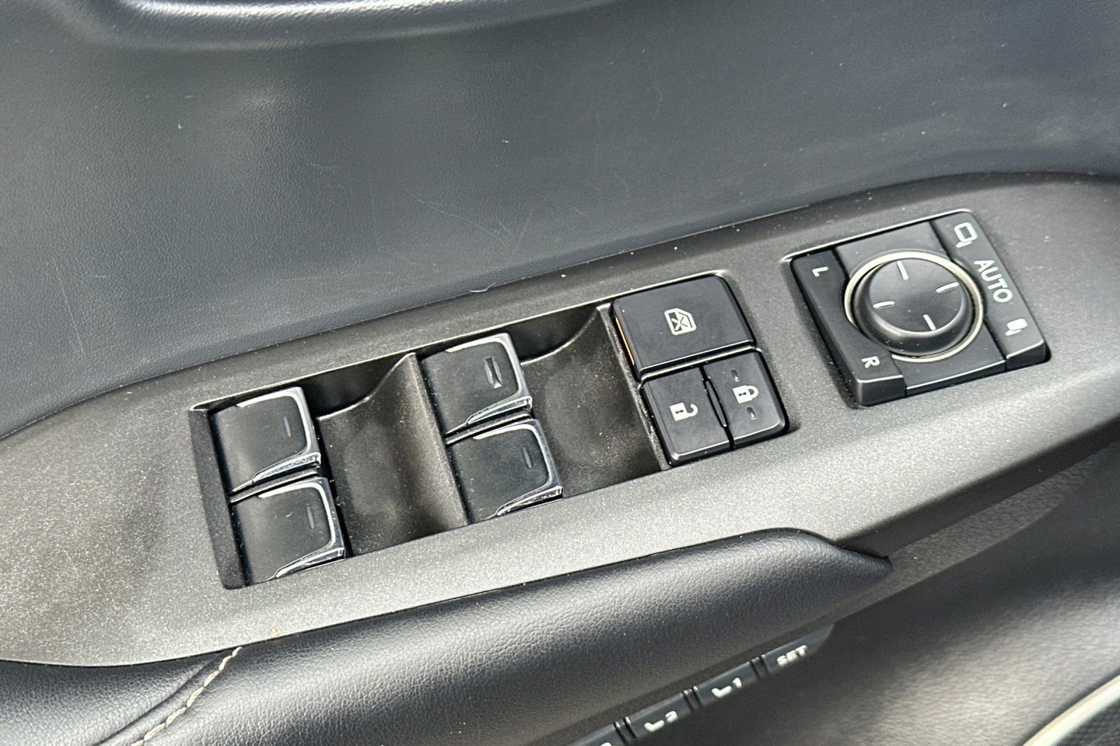 Used 2018 Lexus NX 300 FWD w/ Premium Package image 13