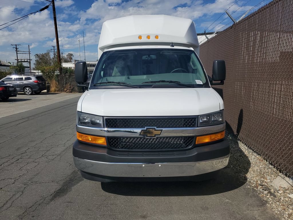 New 2025 Chevrolet Express 3500 w/ Power Convenience Package RWD image 4