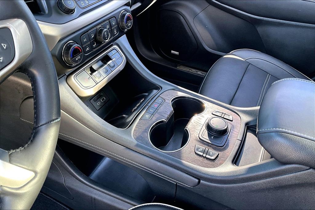 Used 2020 GMC Acadia Denali w/ Technology Package image 17