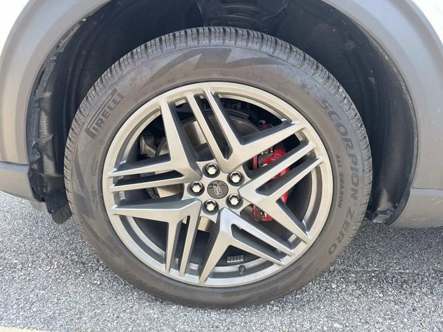 New 2025 Ford Explorer ST w/ Sun And Sound Package image 9