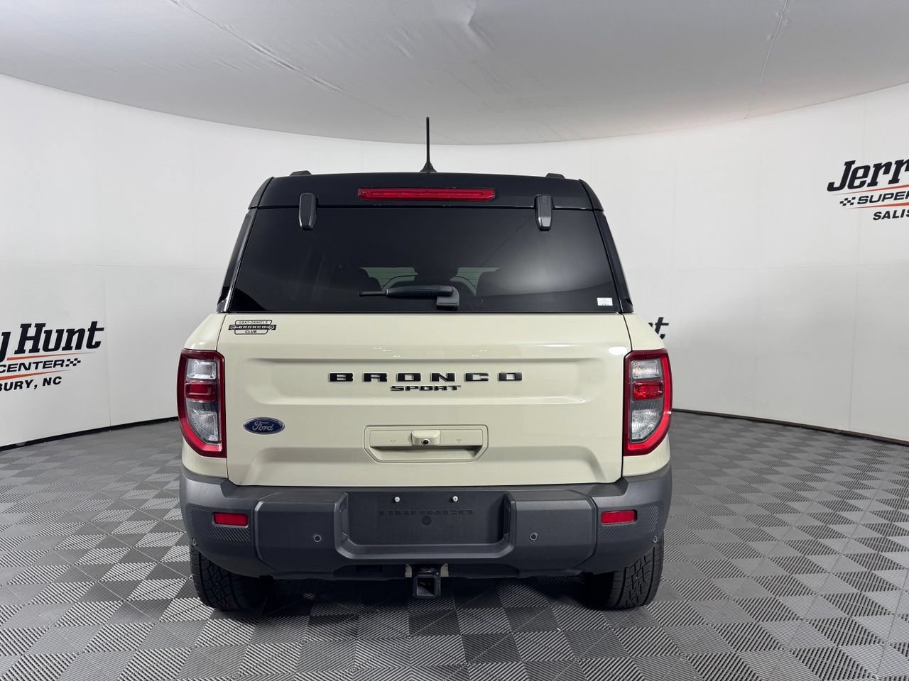 Used 2025 Ford Bronco Sport Badlands AWD/4WD image 8