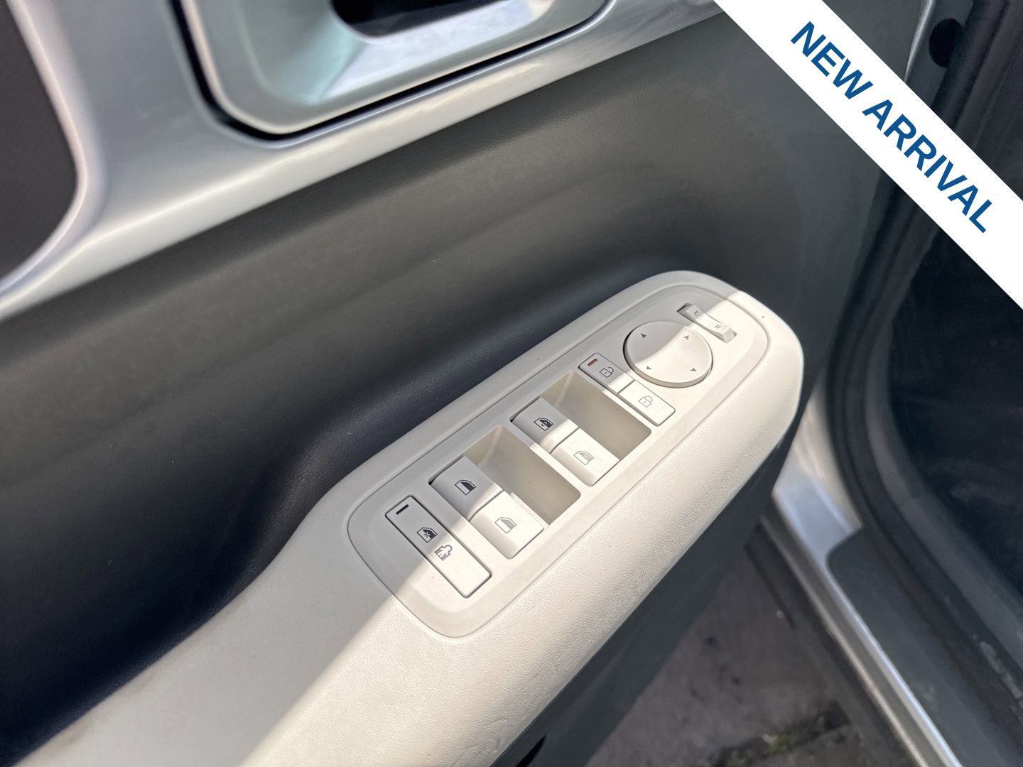 Used 2024 Hyundai Santa Fe SE image 19