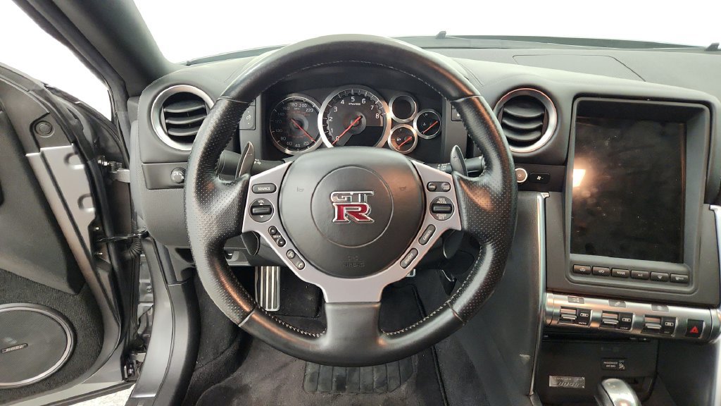 Used 2009 Nissan GT-R Premium AWD/4WD image 25