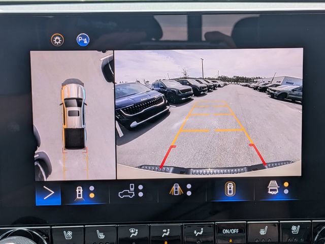 Used 2024 Chevrolet Colorado ZR2 w/ ZR2 Convenience Package III AWD/4WD image 22