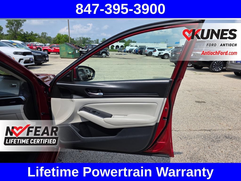 Used 2024 Nissan Altima 2.5 SV w/ SV Premium Package FWD image 38
