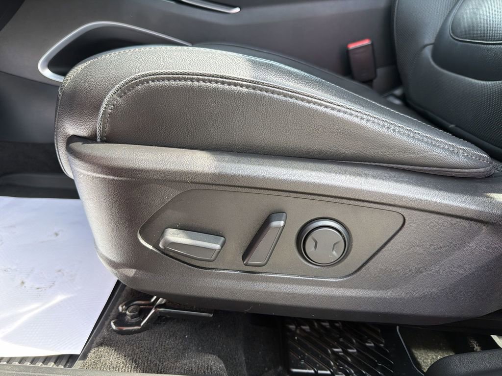 Certified 2022 Hyundai Tucson Limited w/ Winter Package image 13