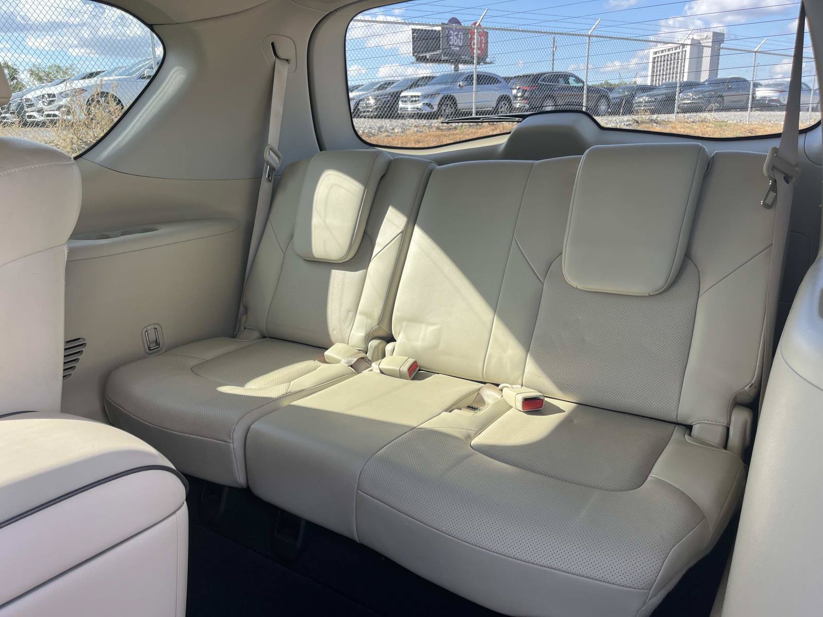 Used 2019 INFINITI QX80 Luxe w/ 22" Wheel Package AWD/4WD image 18