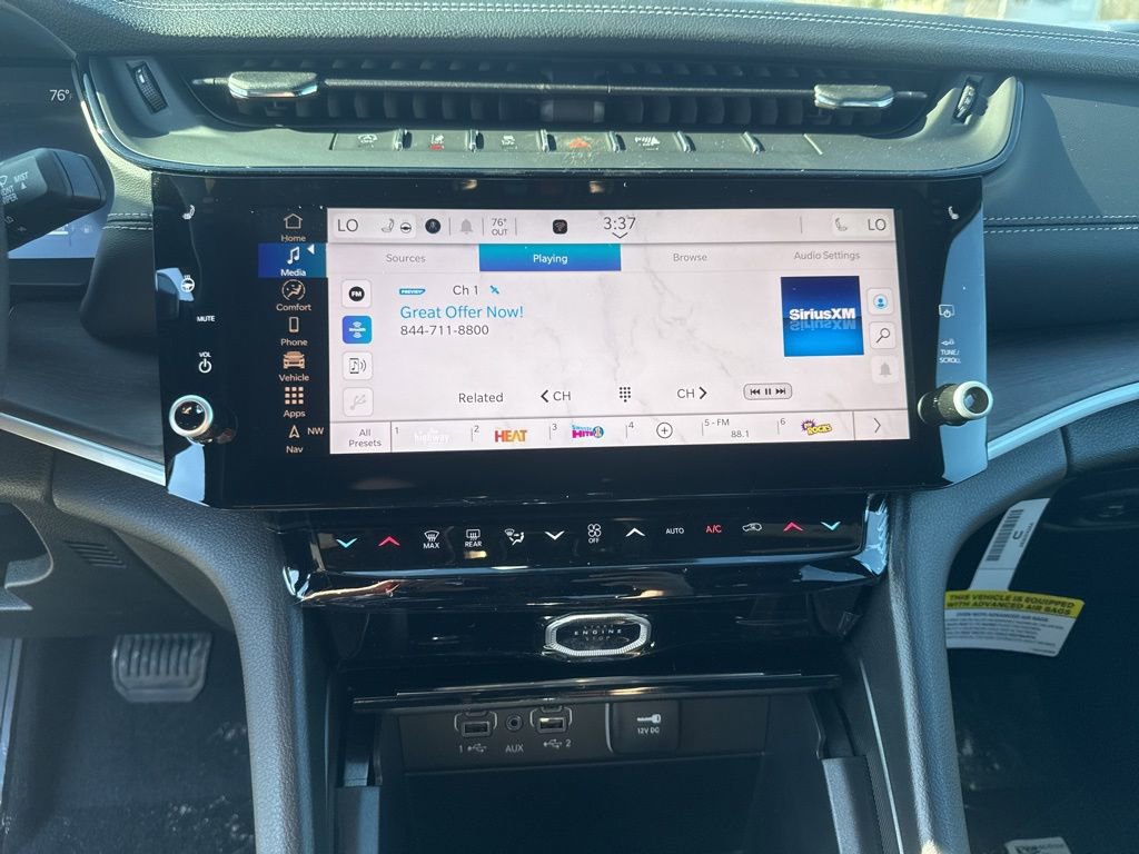 New 2026 Jeep Grand Cherokee Limited AWD/4WD image 12