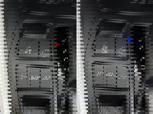 Used 2021 Toyota RAV4 XLE Premium image 22