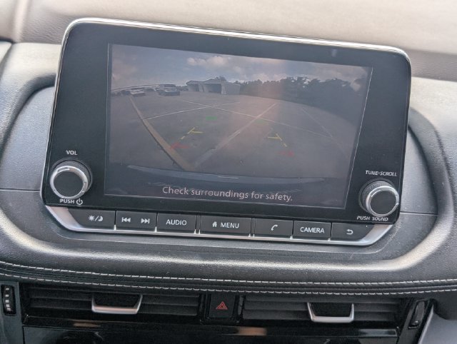 Used 2023 Nissan Rogue SV FWD image 20