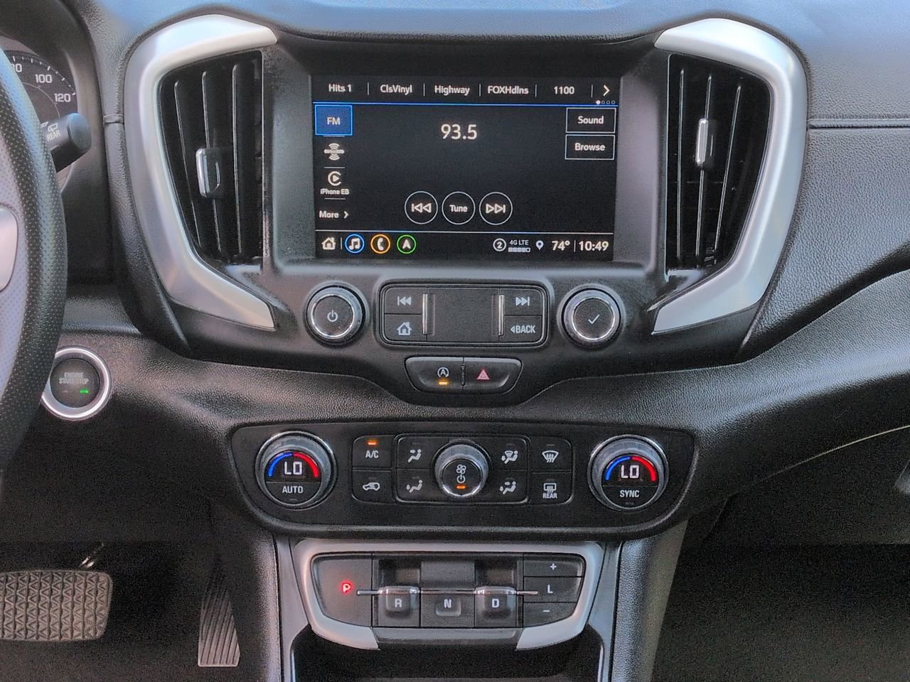 Used 2024 GMC Terrain SLE w/ Driver Convenience Package FWD image 18