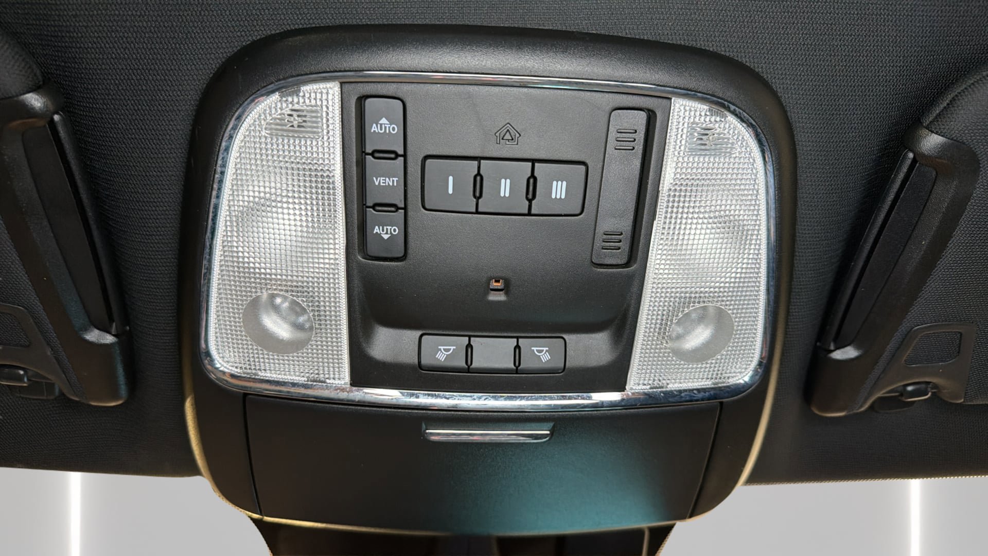 Used 2013 Dodge Charger R/T RWD image 17