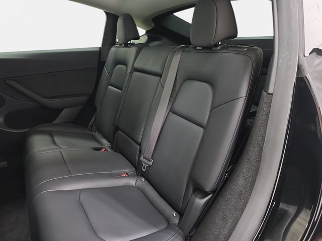 Used 2024 Tesla Model Y Performance AWD/4WD image 13