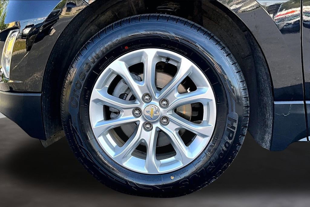 Used 2020 Chevrolet Equinox LS w/ LS Convenience Package FWD image 9