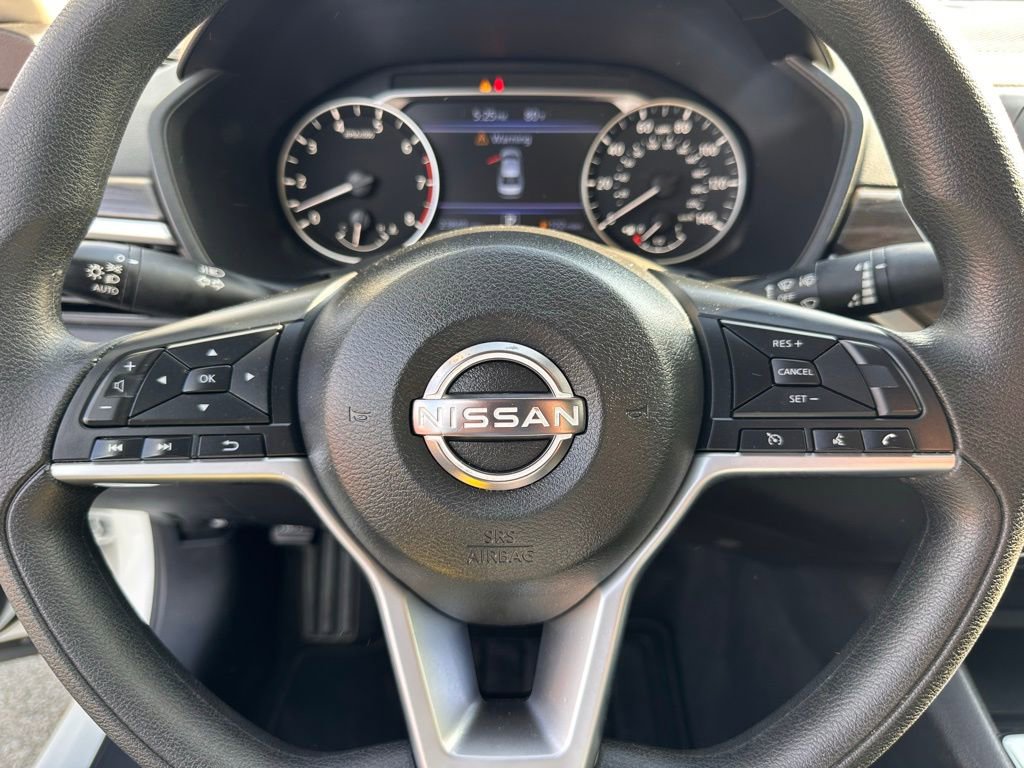 Used 2025 Nissan Altima 2.5 SV image 23