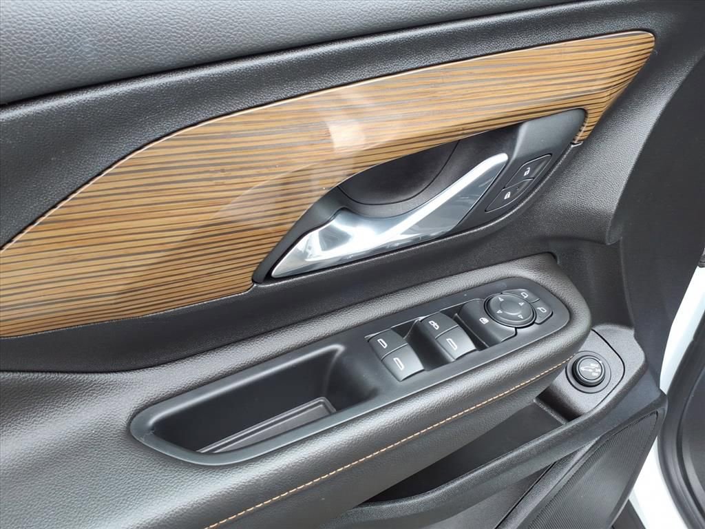 Used 2020 GMC Terrain SLE w/ Driver Convenience Package image 14