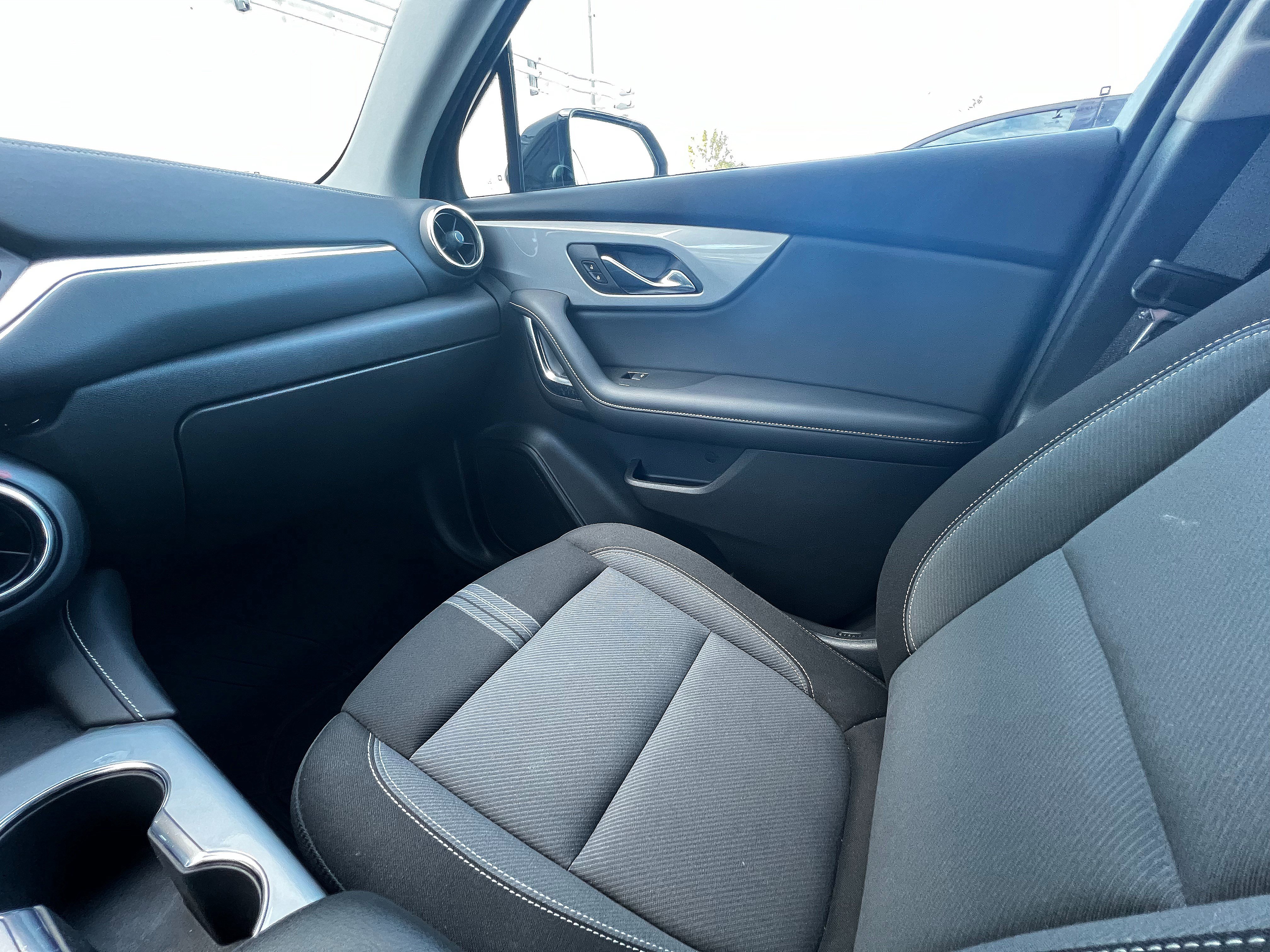 Used 2024 Chevrolet Blazer LT w/ Redline Edition image 16