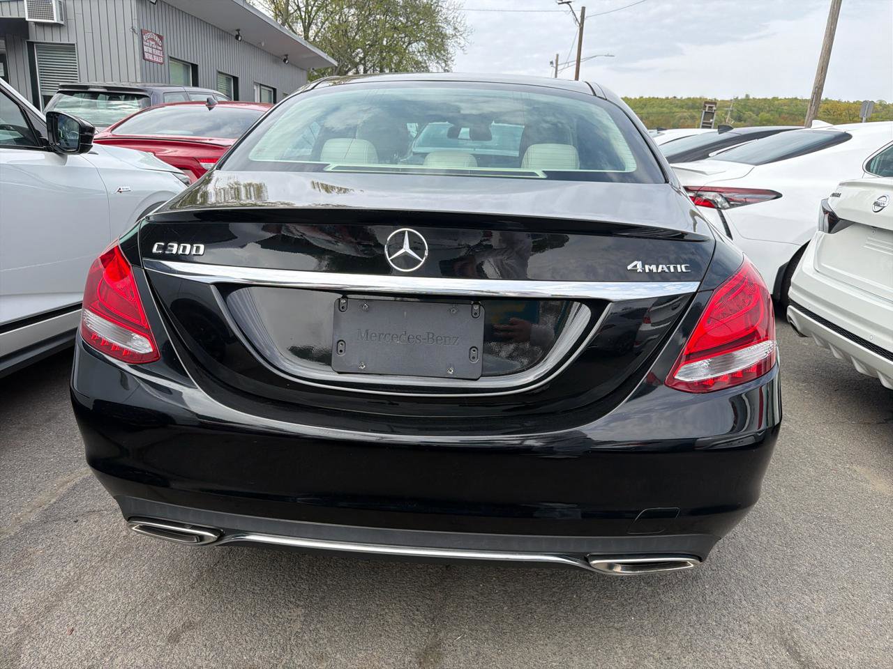 Used 2016 Mercedes-Benz C 300 4MATIC Sedan image 7