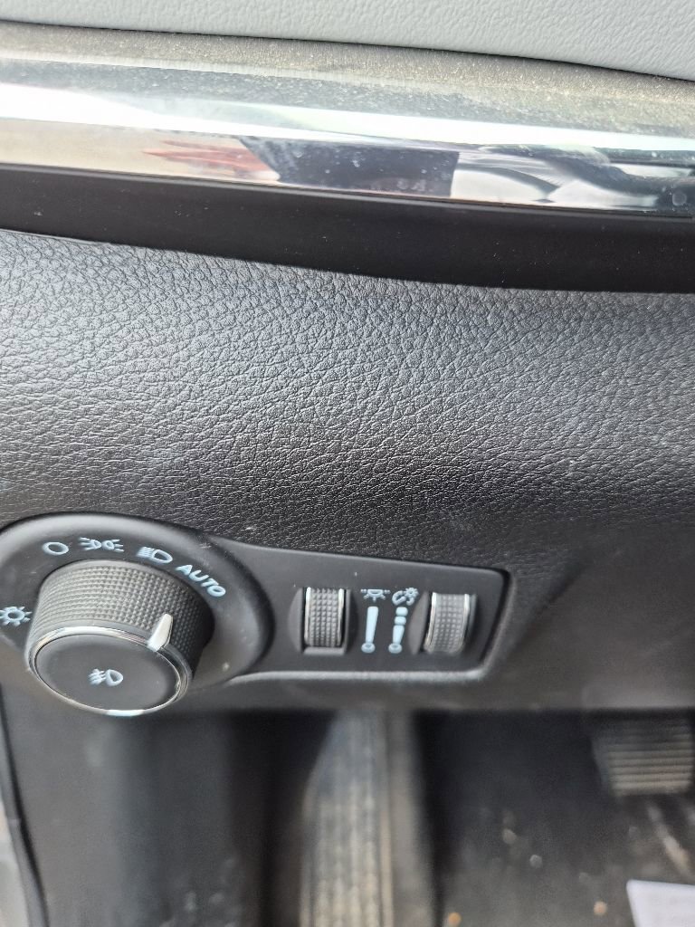 Used 2022 Jeep Compass Limited AWD/4WD image 11