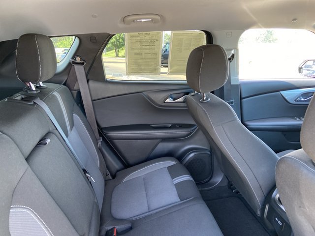 Used 2025 Chevrolet Blazer LT FWD image 21