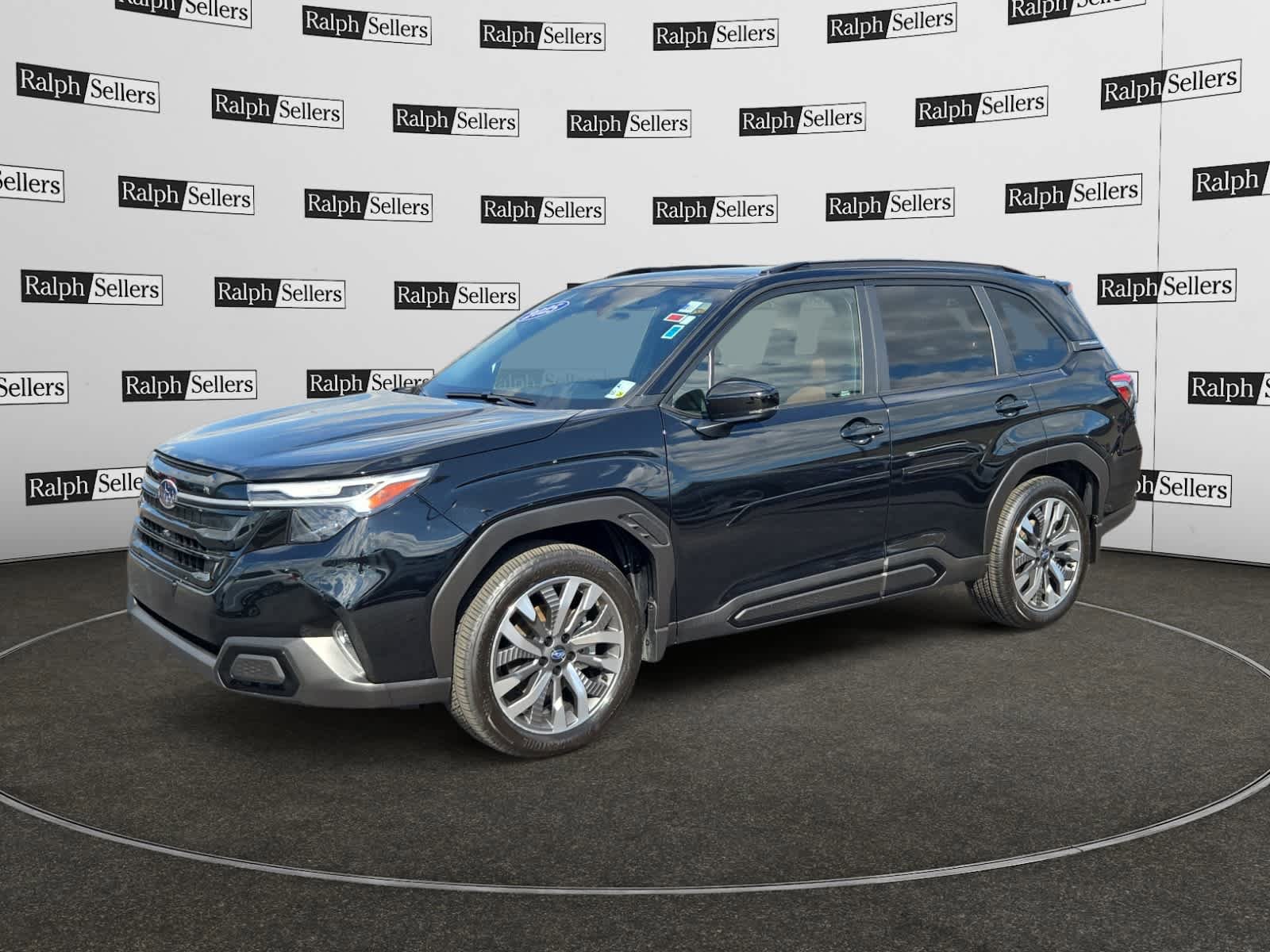 Used 2025 Subaru Forester Touring w/ Popular Package - Touring image 2