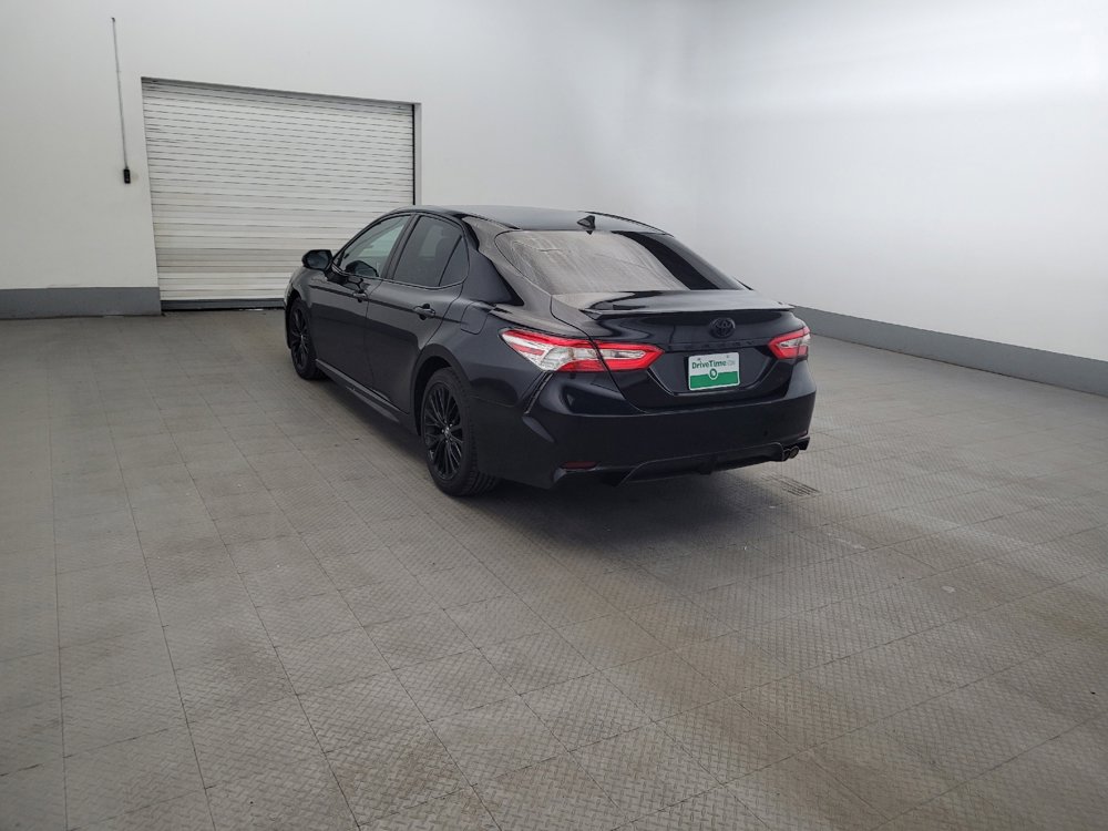 Used 2020 Toyota Camry SE FWD image 5