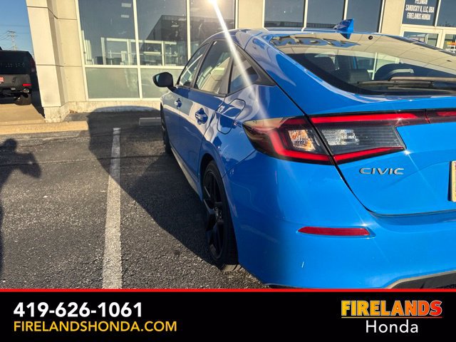 Used 2025 Honda Civic Sport image 4