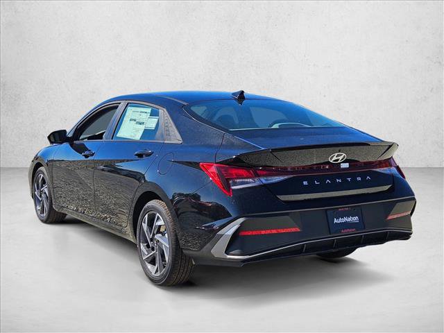 New 2025 Hyundai Elantra Sport image 9