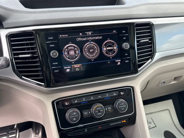 Used 2021 Volkswagen Atlas SEL Premium image 38