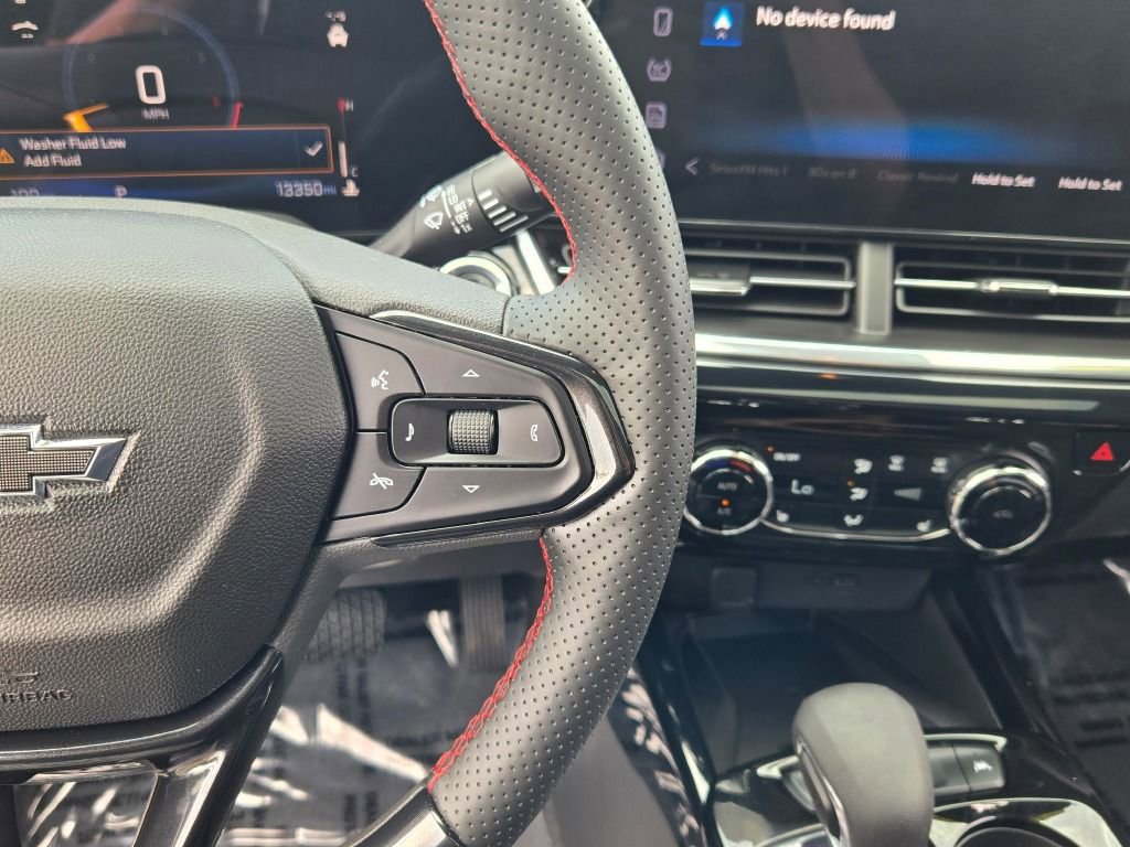 Used 2024 Chevrolet Trax RS w/ Sunroof Package image 31