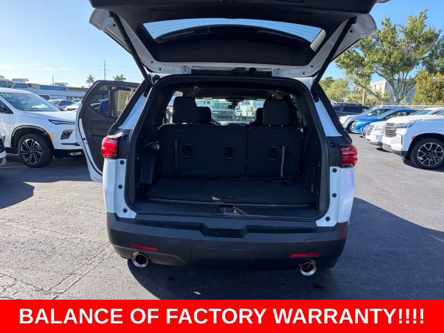 Used 2023 Chevrolet Traverse LT FWD image 17