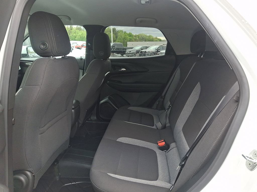 Used 2024 Chevrolet TrailBlazer LT w/ LT Cold Weather Package AWD/4WD image 10