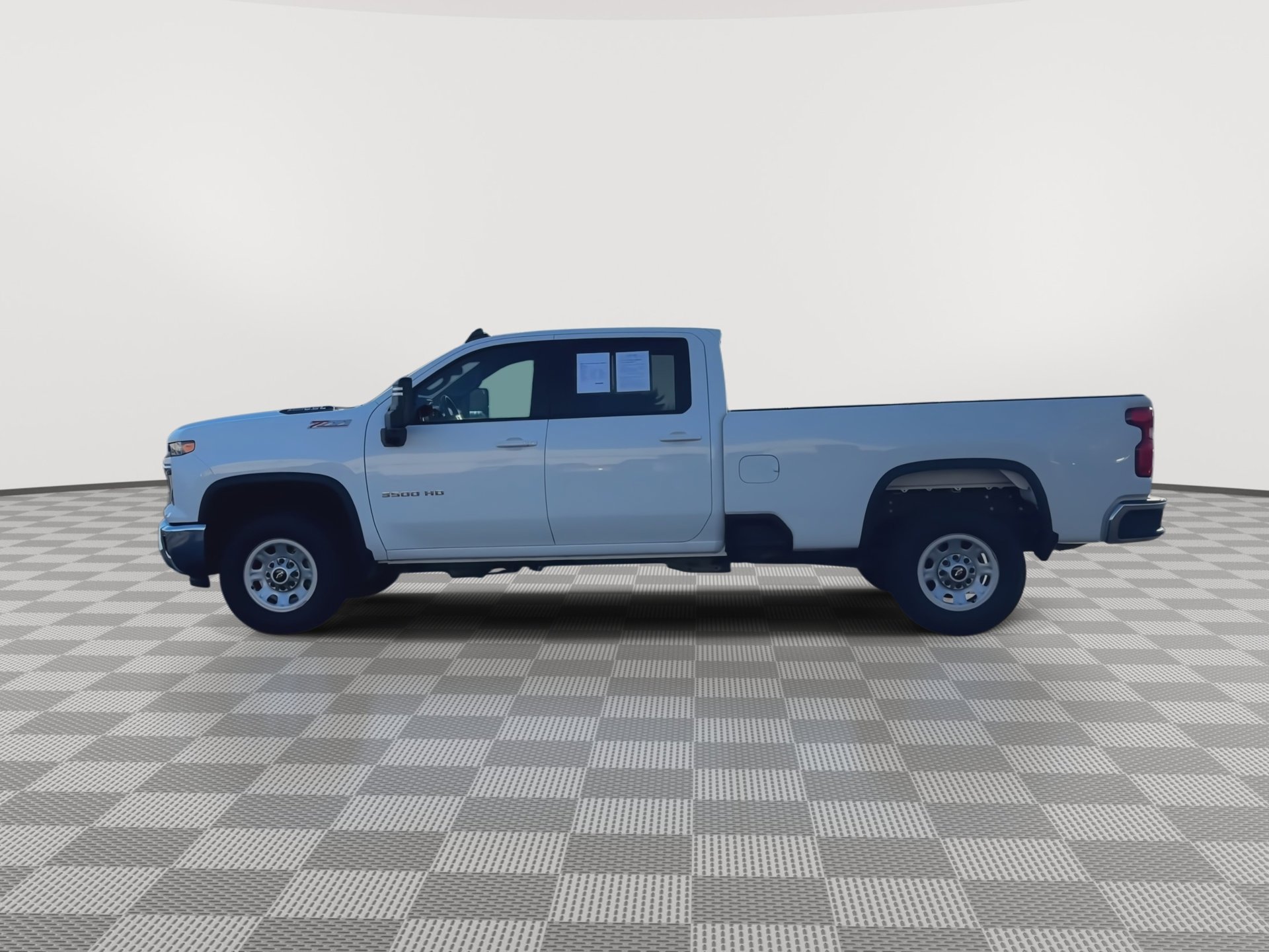 Certified 2024 Chevrolet Silverado 3500 LT w/ Safety Package image 5
