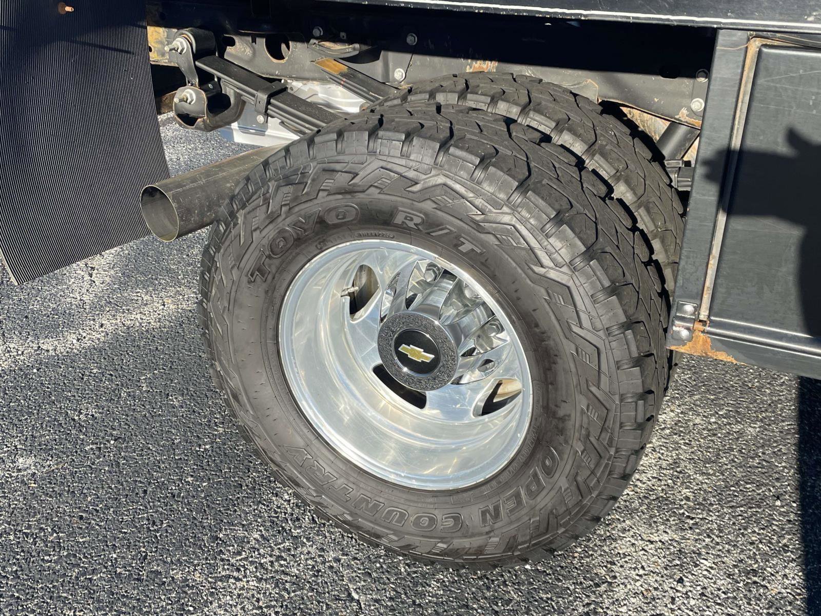 Used 2022 Chevrolet Silverado 3500 High Country image 14