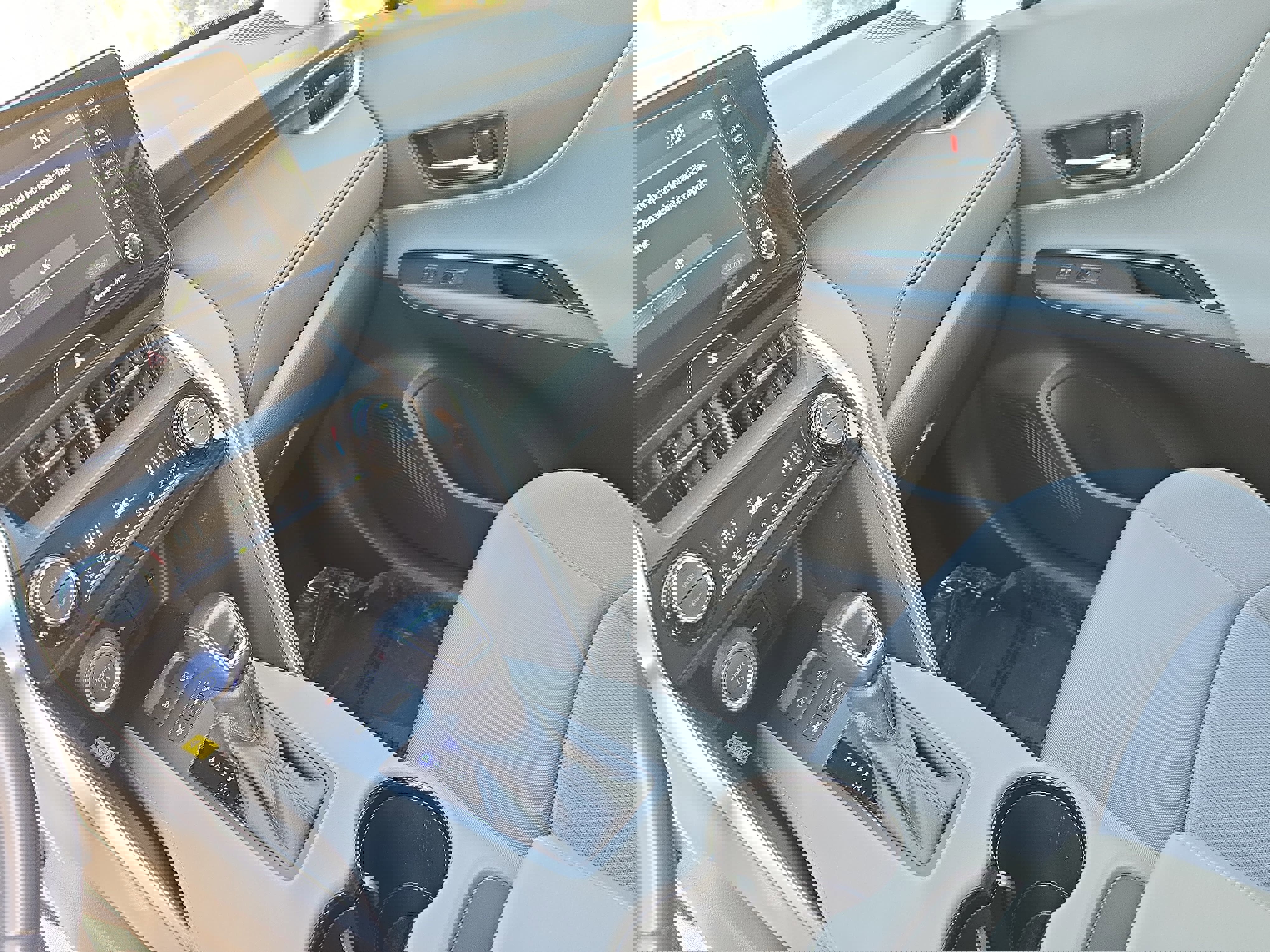 Used 2021 Toyota Venza LE image 24