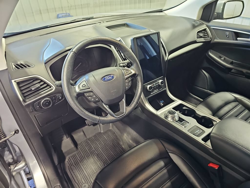Used 2024 Ford Edge SEL w/ Convenience Package AWD/4WD image 16