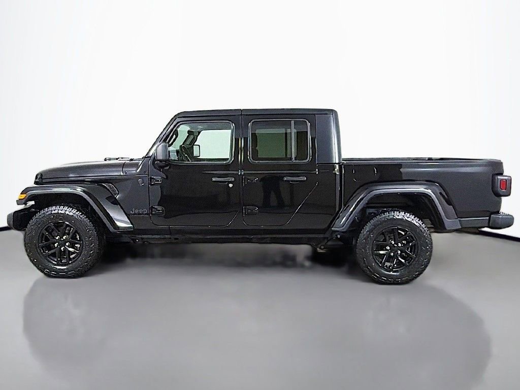 Used 2021 Jeep Gladiator Sport image 10