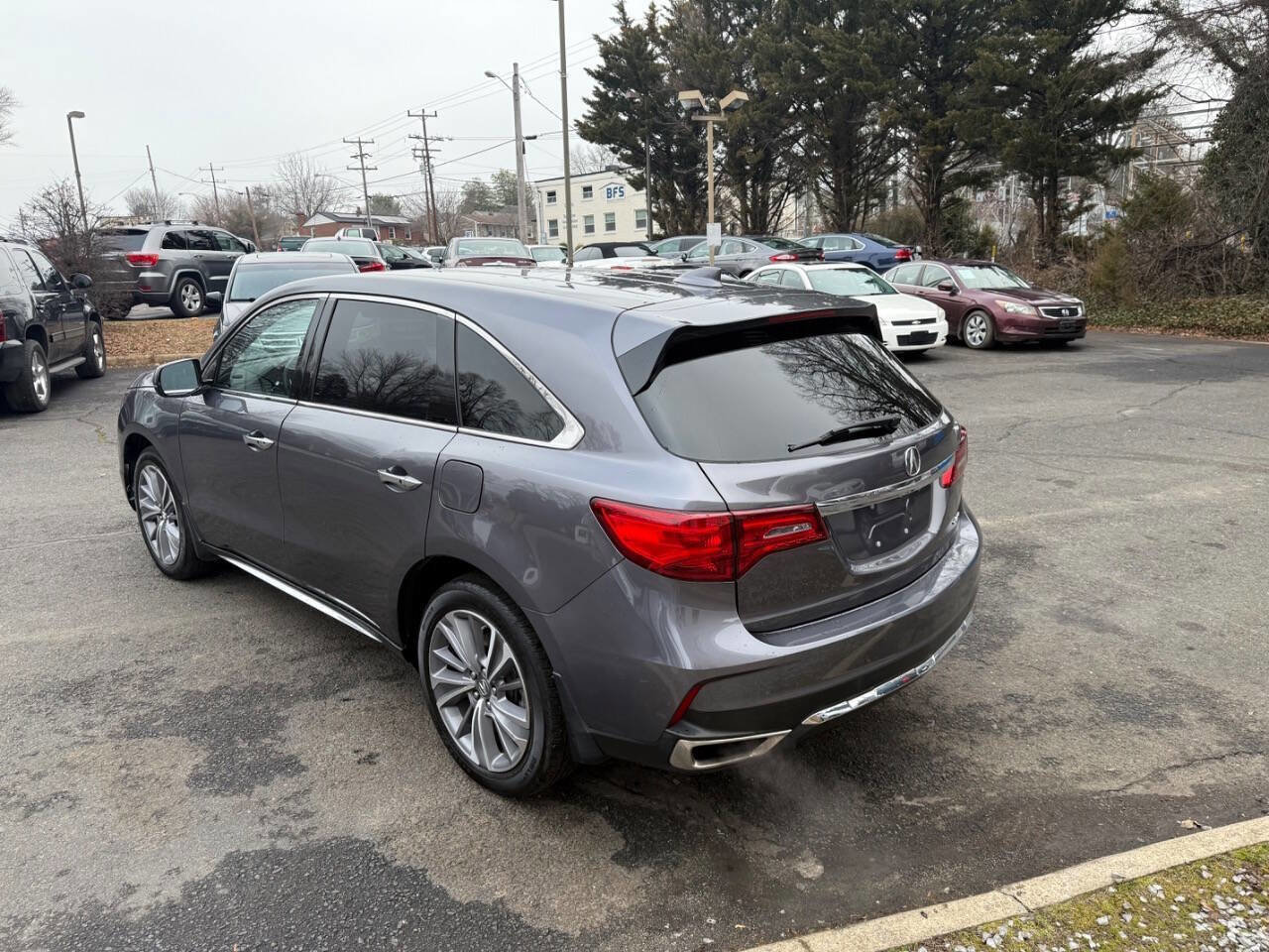 Used 2017 Acura MDX SH-AWD w/ Technology Package image 2