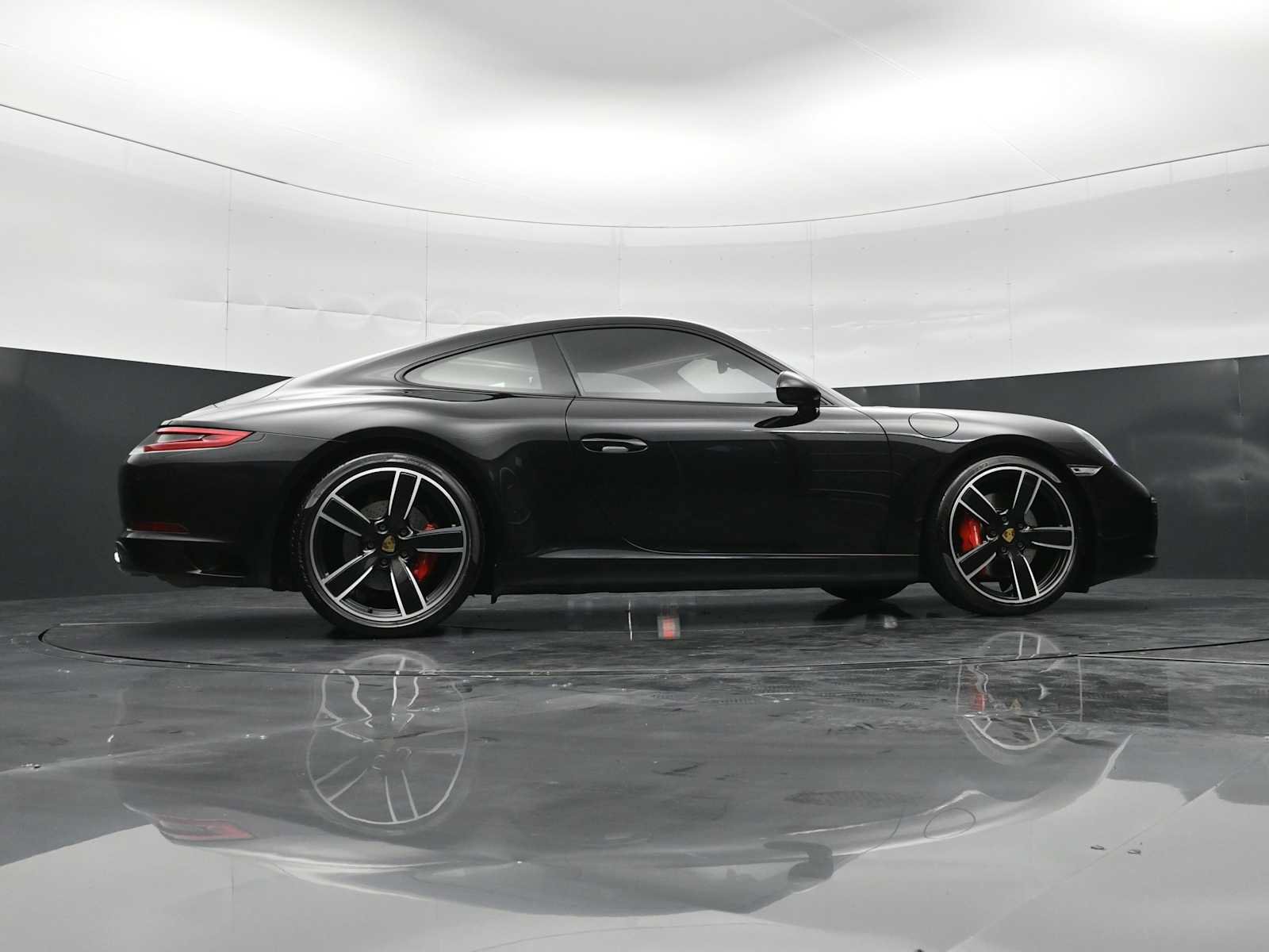 Certified 2018 Porsche 911 Carrera S RWD image 41