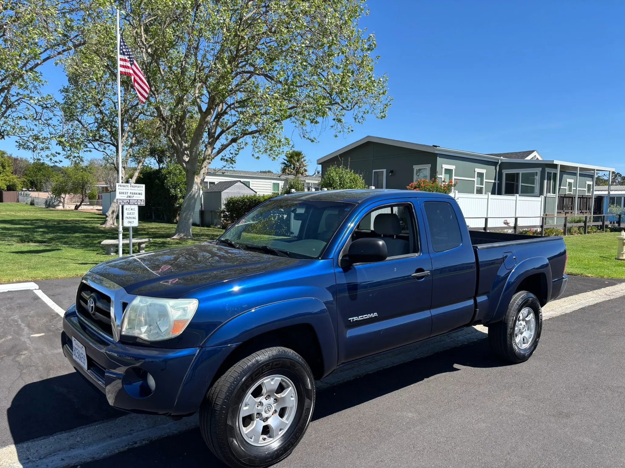 Used 2006 Toyota Tacoma PreRunner RWD image 3