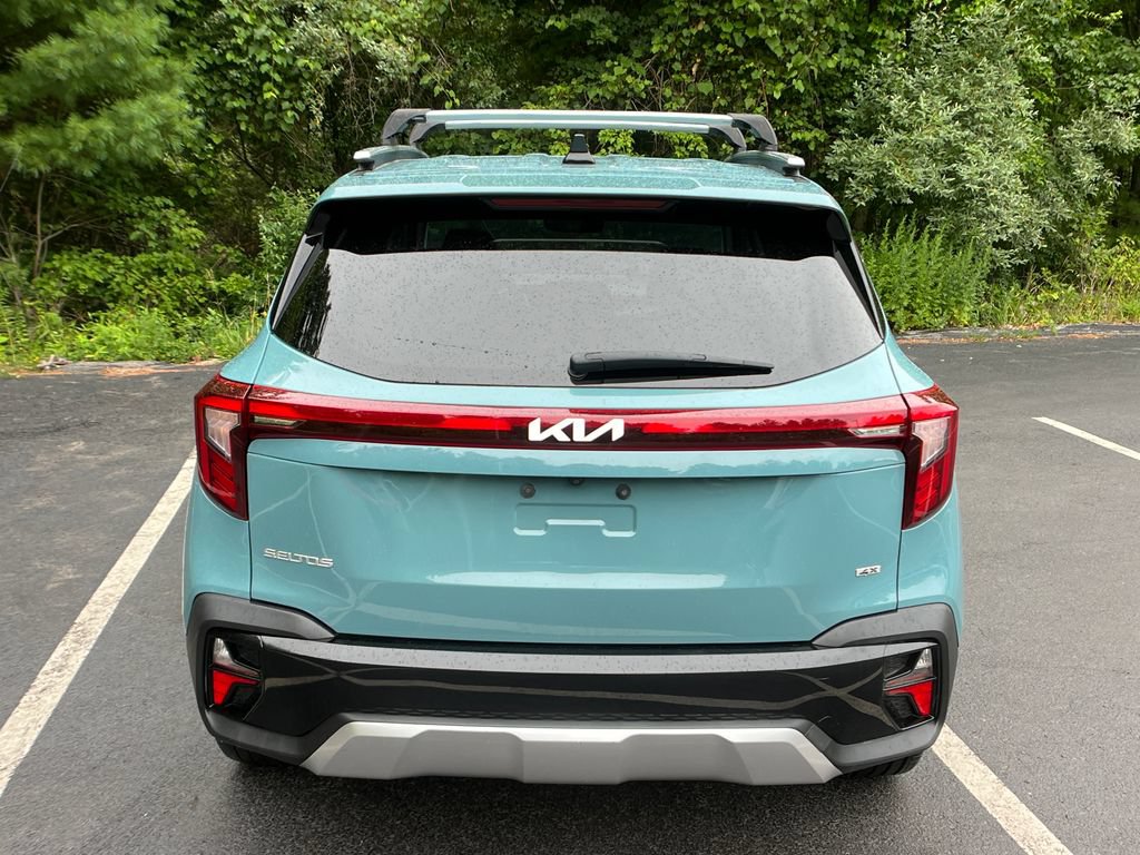 Used 2024 Kia Seltos EX AWD/4WD image 4