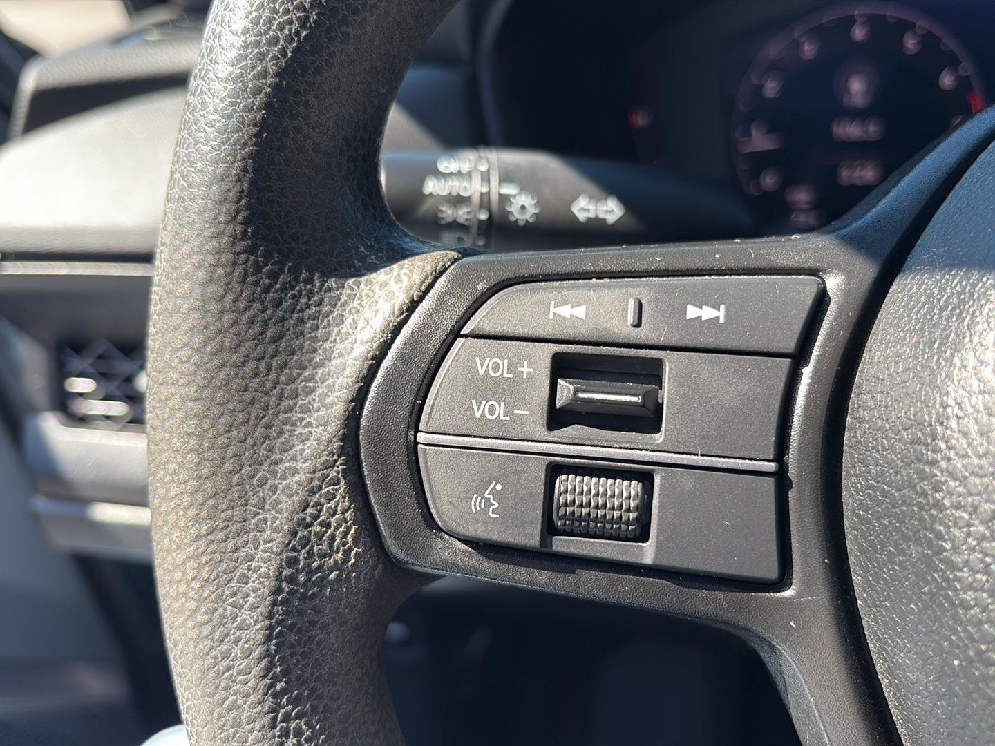 Used 2024 Honda Accord EX image 22