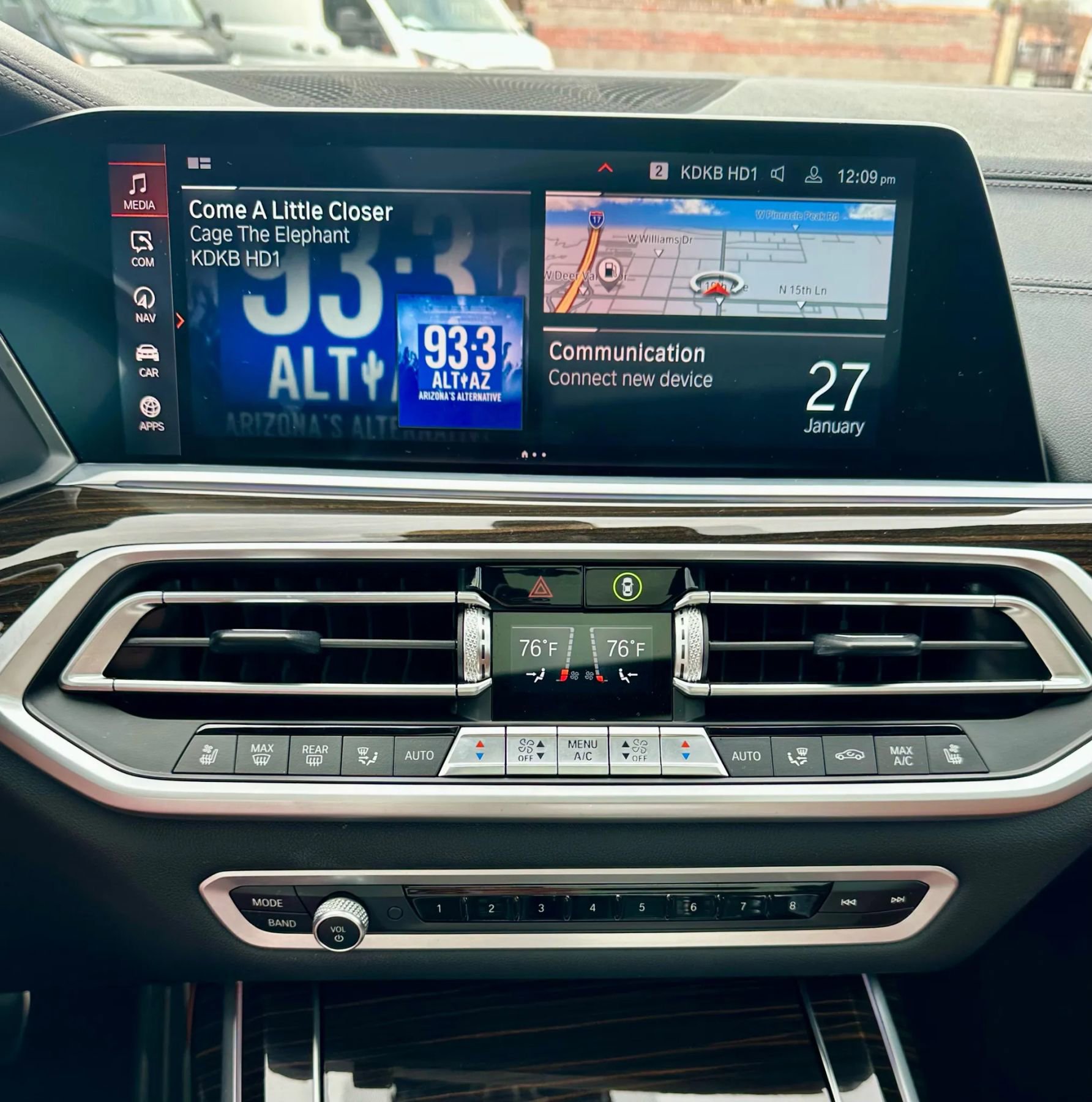 Used 2021 BMW X7 M50i w/ Dynamic Handling Package image 16