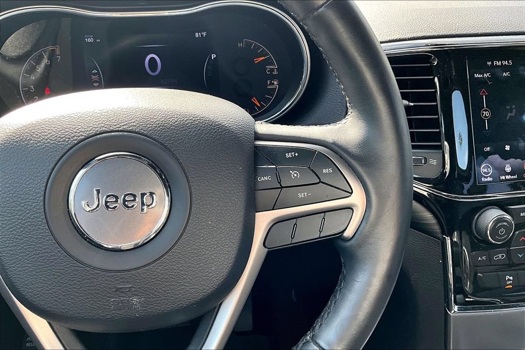 Used 2019 Jeep Grand Cherokee Altitude AWD/4WD image 12