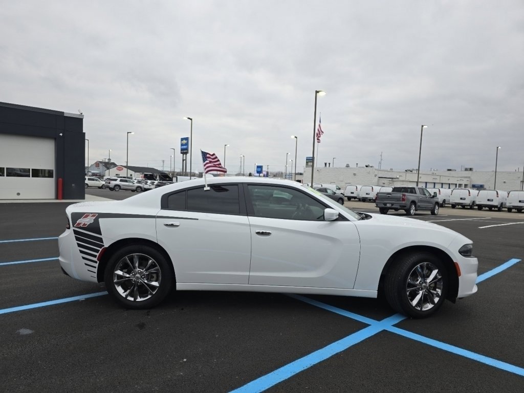 Used 2022 Dodge Charger SXT w/ Navigation & Travel Group image 16