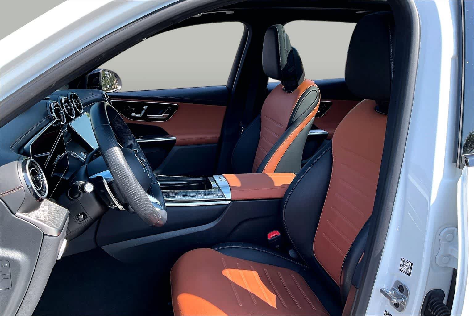 Certified 2025 Mercedes-Benz GLC 43 AMG 4MATIC image 8