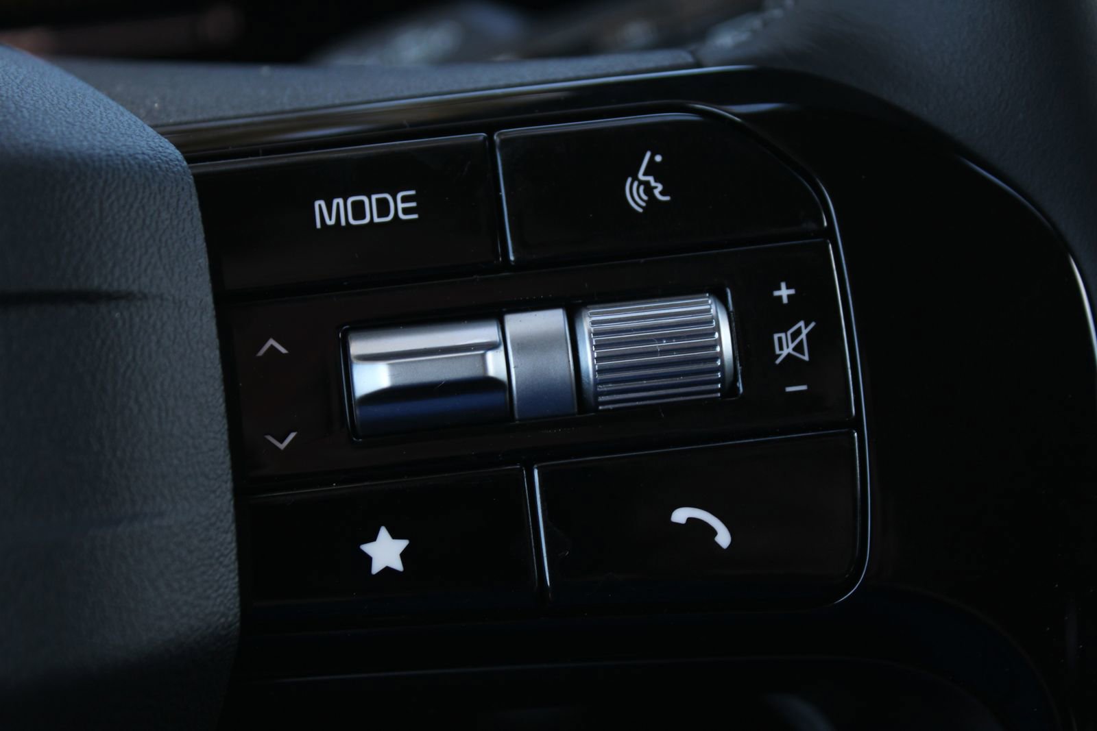 New 2026 Kia Sorento LX image 29