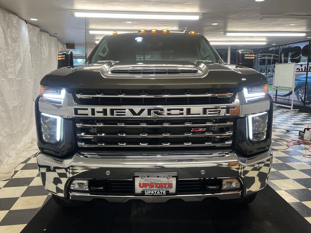 Used 2022 Chevrolet Silverado 2500 LTZ AWD/4WD image 2