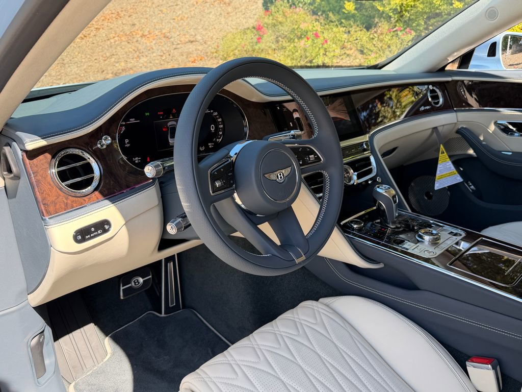 New 2026 Bentley Flying Spur Plug-In Hybrid image 20