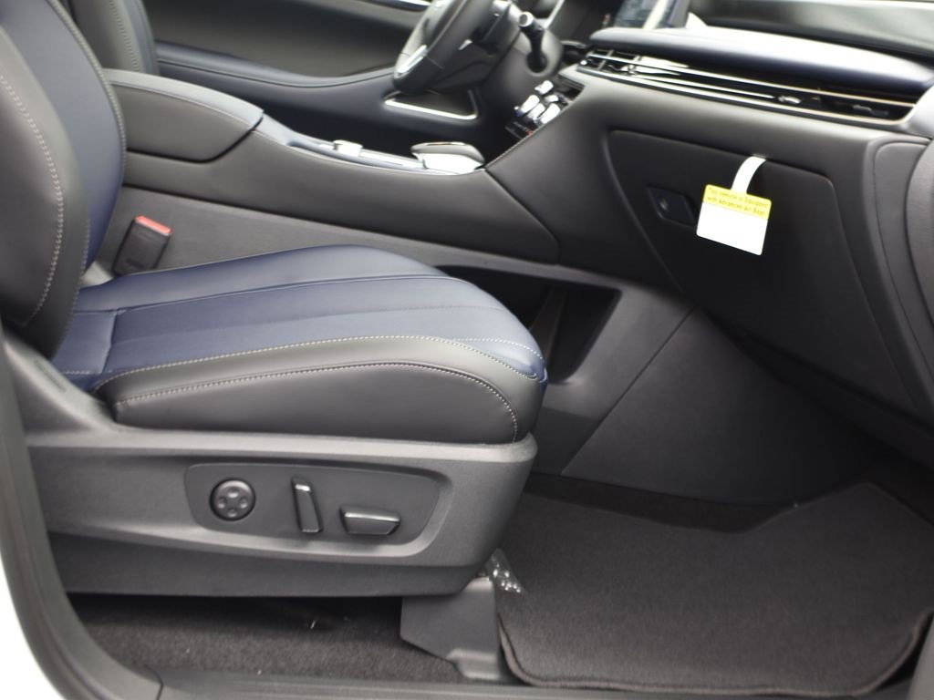 New 2026 INFINITI QX60 Sport w/ Dark Cargo Package image 23